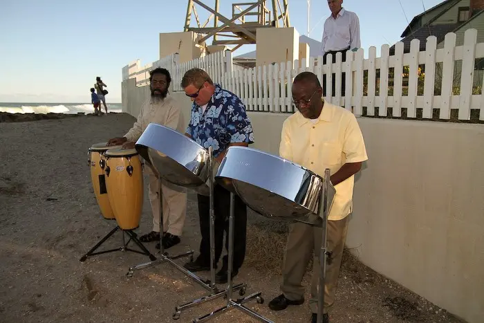 Reel-Ting-Photo-House-1-of-Refuge-Beach-Wedding-Cermony-Nov-14th-2009-A